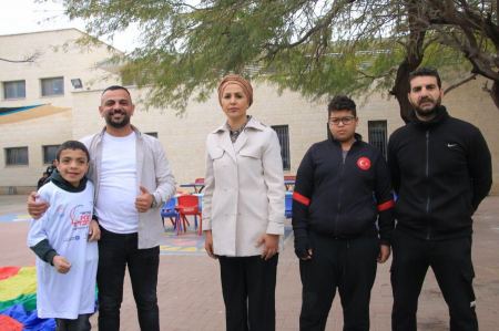 رهط تعزز احتواء ودمج أصحاب الهمم في مدارسها